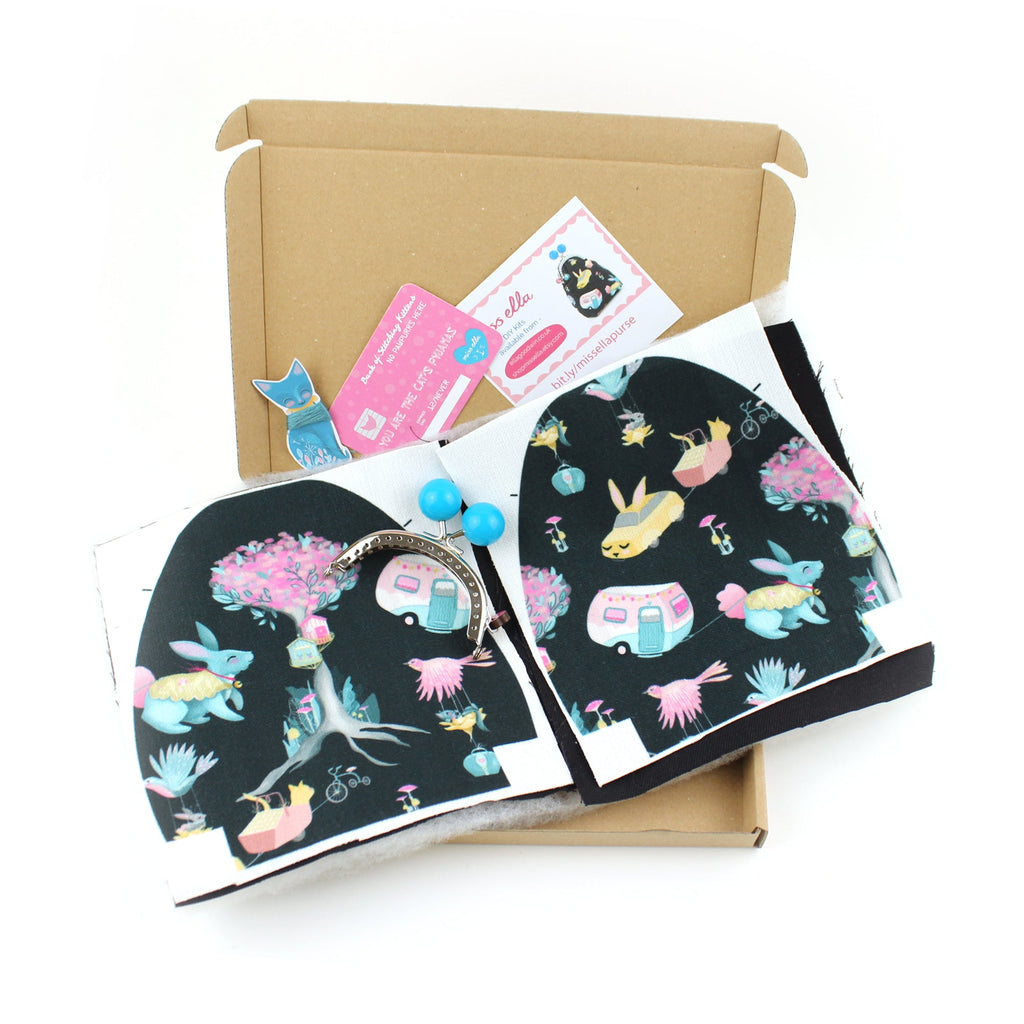 DIY KIT - Bunnyville Biscuit Bobble Purse