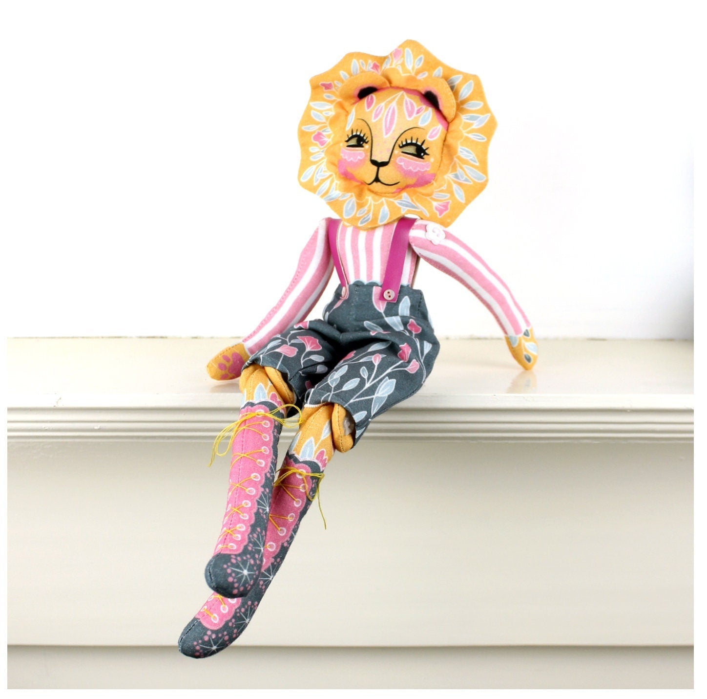DIY Kit - Auroara the Circus Lion - FREE UK SHIPPING